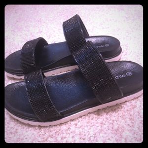 Double strap black sandals